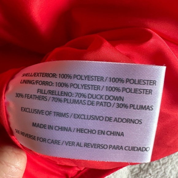 Woolrich red puffer vest. Down filled. Size small - Picture 7 of 7